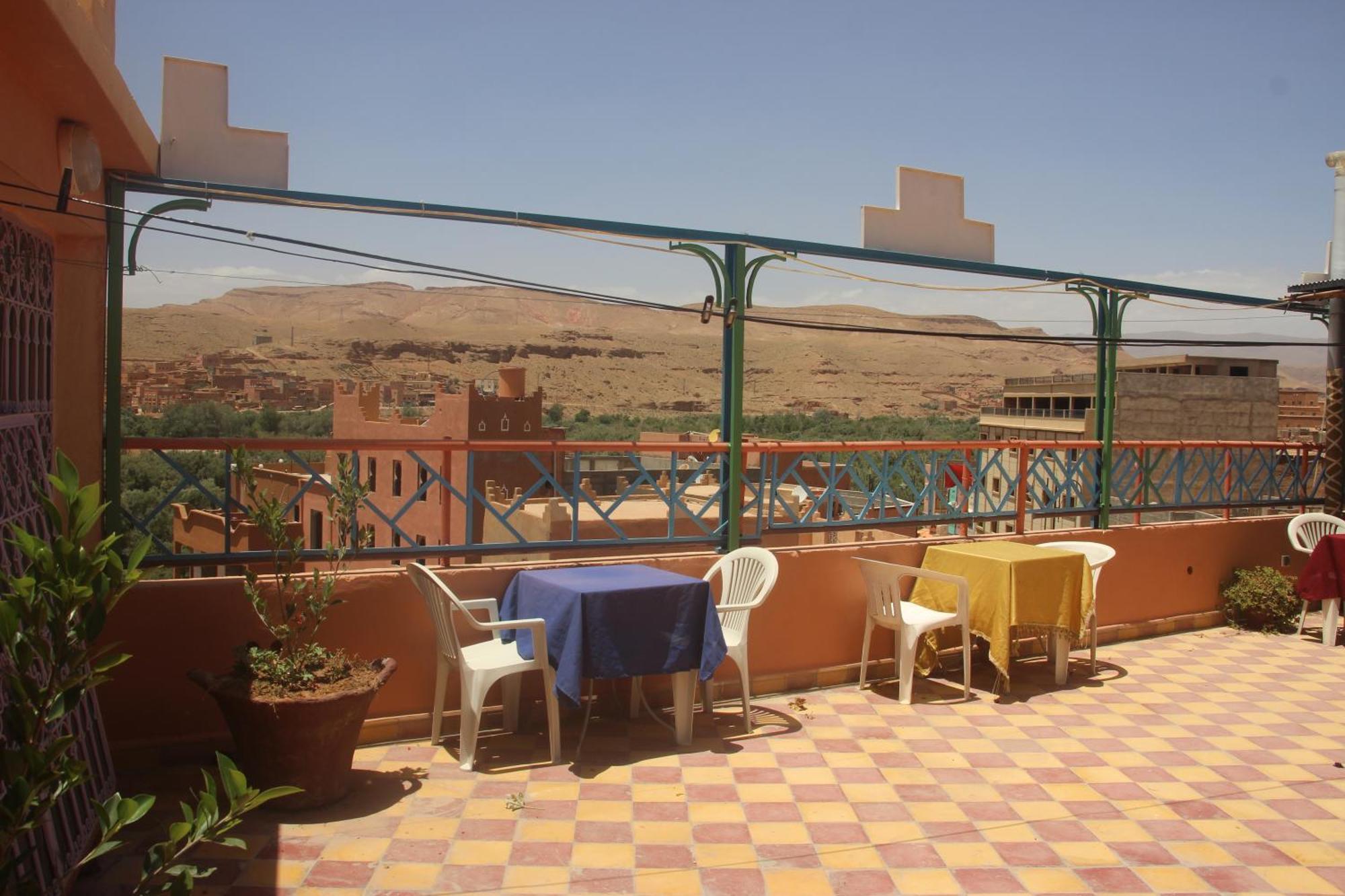 Auberge Restaurant Rooftop Tamazirt Boumalne Dades Exterior photo