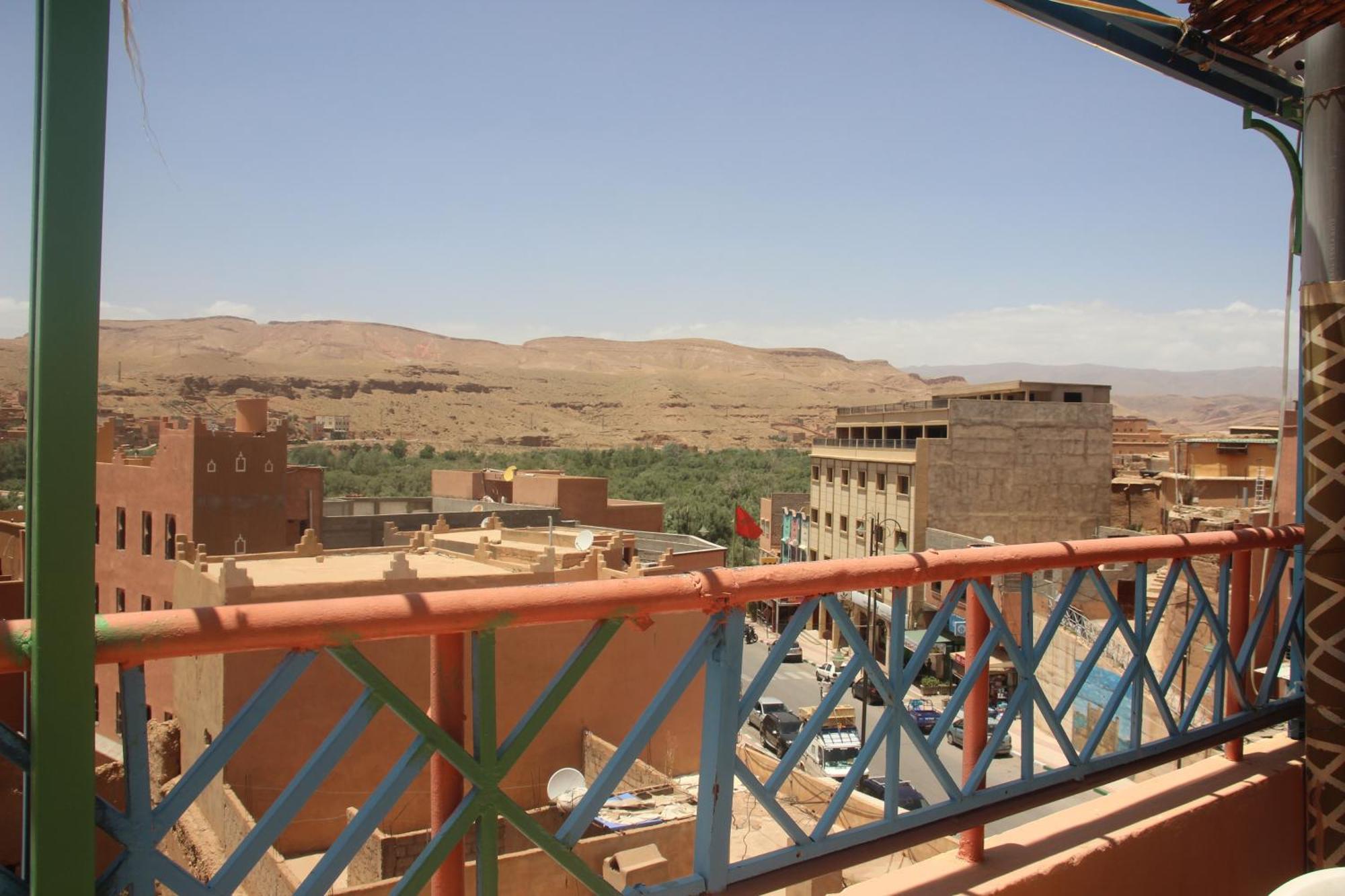 Auberge Restaurant Rooftop Tamazirt Boumalne Dades Exterior photo